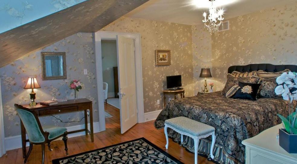 Maplehurst Manor Bed & Breakfast Brockville Room photo